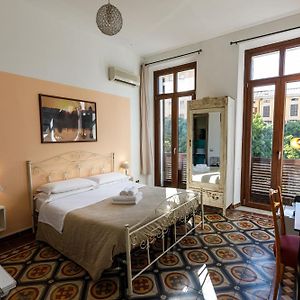 Onlyrooms III - Recommended For Under 30S